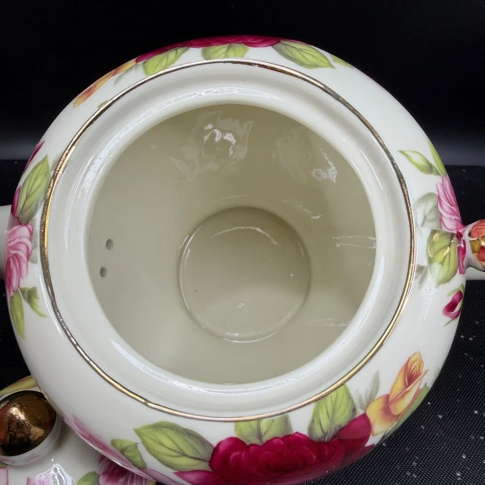 Royal Elfleda Country Rose Teapot Allison LL Fine Porcelain Floral Gold Trim 9in